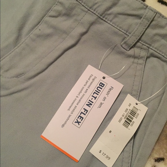 Old navy Boys shorts - Picture 5 of 8